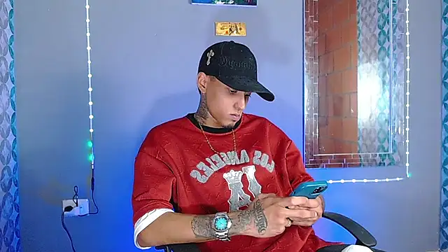 Snapshot of Liam_lee chatting on 05/31/26, 08:10 Liam lee online show from 05/31/26, 08:10