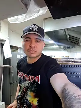 Victorjose3030 online show from 10/17/25, 07:38