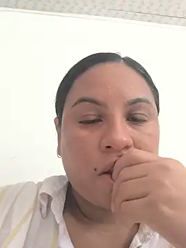 Francesca ferrari online show from 06/21/26, 04:31