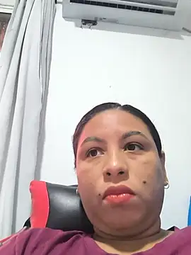 Francesca ferrari online show from 06/26/26, 09:08