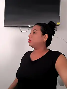 Francesca ferrari online show from 07/17/26, 10:14