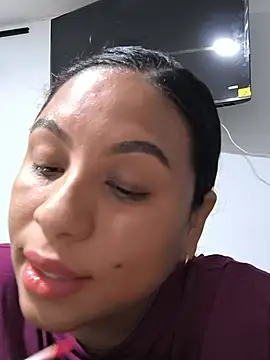 Francesca ferrari online show from 07/20/26, 10:23