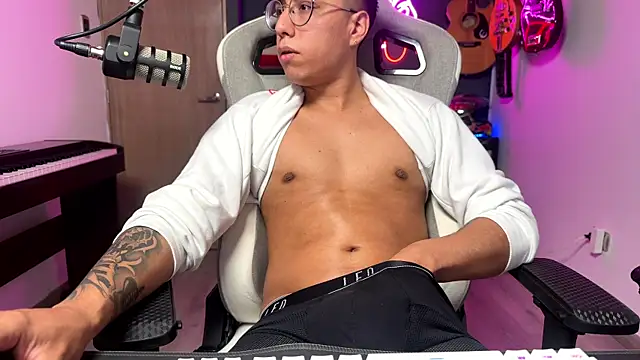 granxarma960 online show from 12/17/24, 06:24