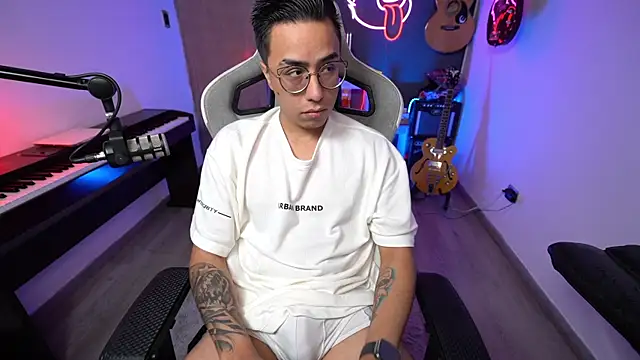 granxarma960 online show from 12/28/24, 04:51