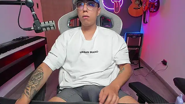 granxarma960 online show from 01/11/25, 04:38