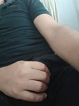 latino17 online show from 11/19/25, 03:56