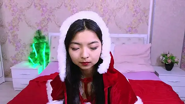 Shy Kira online show from 12/12/24, 12:44