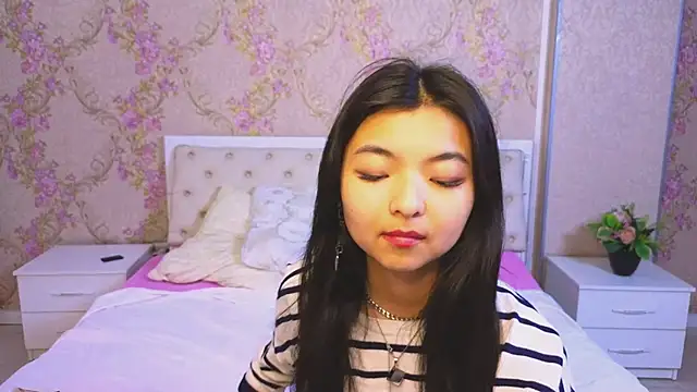 Shy Kira online show from 01/19/25, 06:32