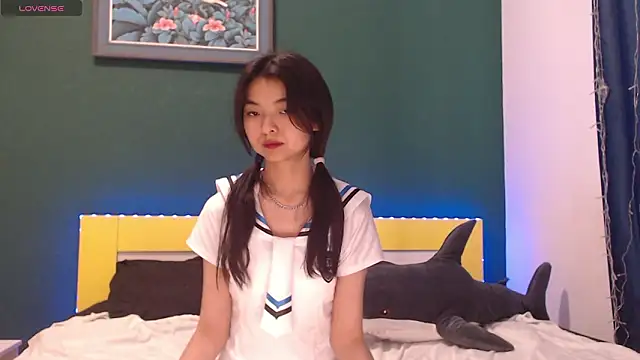 Shy Kira online show from 03/08/26, 09:35