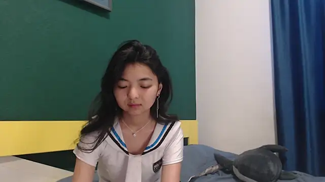 Shy Kira online show from 04/29/26, 09:35