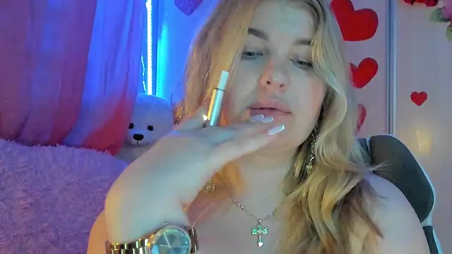 CoraSwon online show from 03/02/25, 03:24