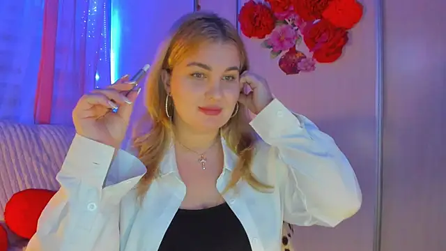 CoraSwon online show from 03/10/25, 09:40