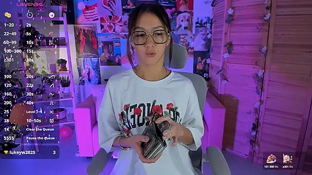 LanaBaker online show from 02/15/25, 05:51