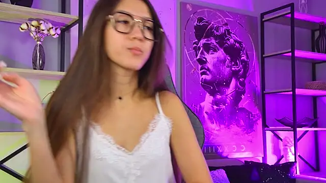 LanaBaker online show from 11/06/25, 02:45