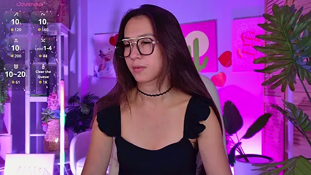 LanaBaker online show from 07/04/26, 04:29
