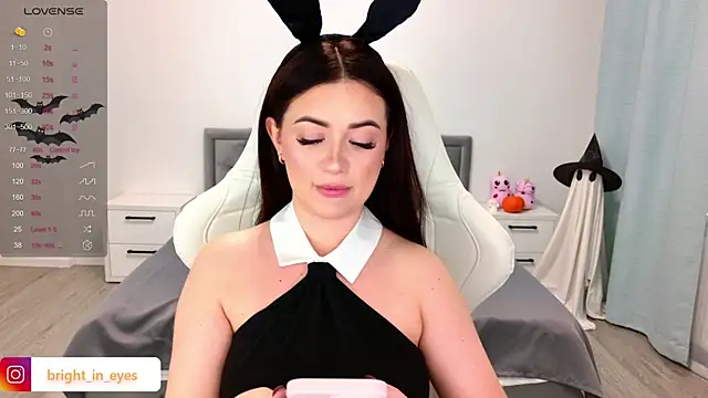 ariel grand online show from 11/01/25, 02:02