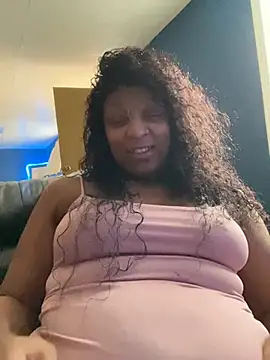 KLoveeee online show from 02/08/25, 09:25