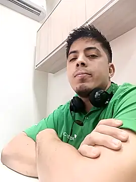 Snapshot of Fiel77 chatting on 02/26/26, 01:10 Fiel77 online show from 02/26/26, 01:10