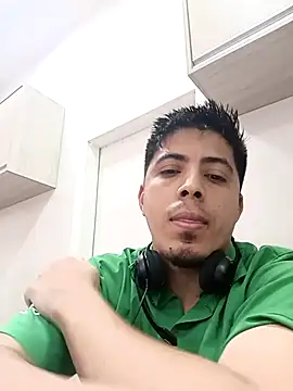 Snapshot of Fiel77 chatting on 03/20/26, 06:02 Fiel77 online show from 03/20/26, 06:02