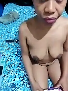 littlebrunett online show from 12/25/24, 02:02