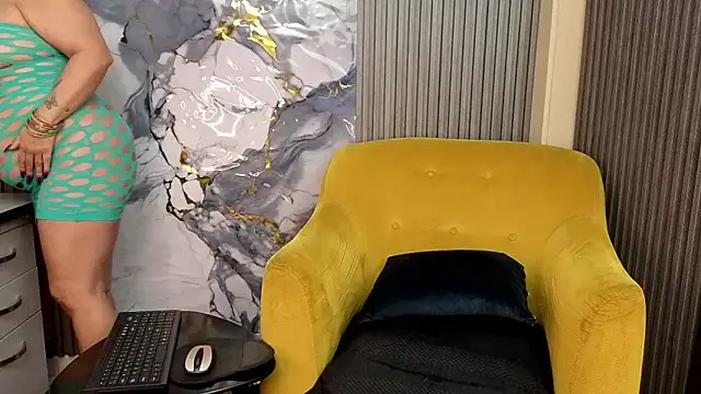 GianellaCox  online show from 03/06/26, 10:01