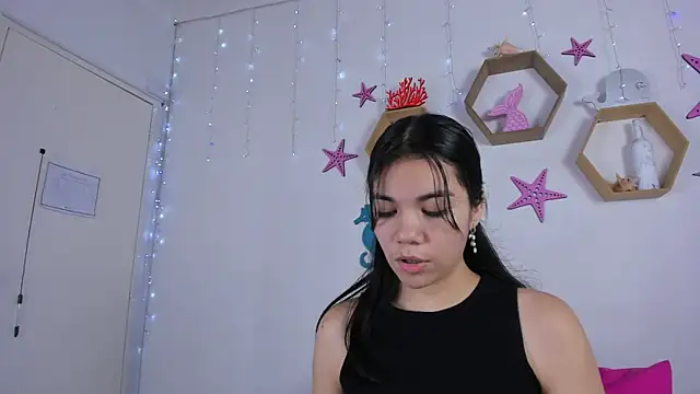 Emiily Parkerr online show from 02/18/25, 03:10