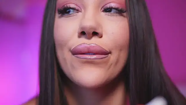 NatyDesiree online show from 02/18/25, 11:22