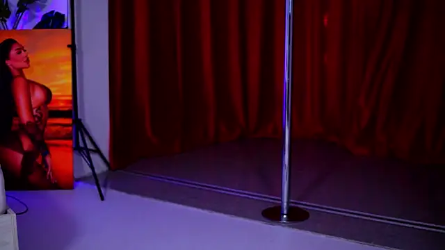 NatyDesiree online show from 11/26/25, 10:16