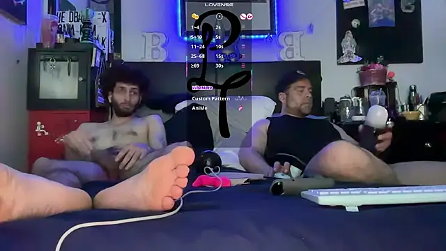 pantslesstraveler plt online show from 12/02/25, 05:46