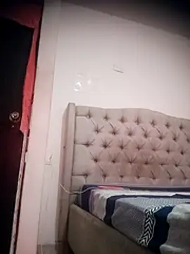 SaucyAffair0 online show from 04/19/26, 02:49