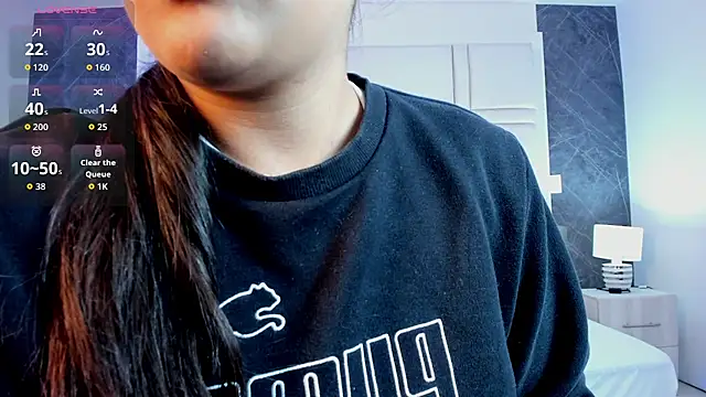 paulina sweett  online show from 04/20/26, 12:30