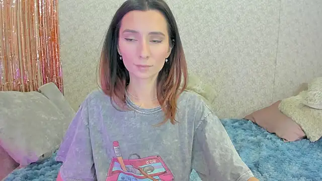 Snapshot of crystalnut chatting on 01/26/25, 03:06 crystalnut online show from 01/26/25, 03:06