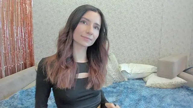 Snapshot of crystalnut chatting on 02/02/25, 02:48 crystalnut online show from 02/02/25, 02:48