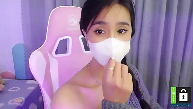 San   San online show from 02/17/25, 03:42