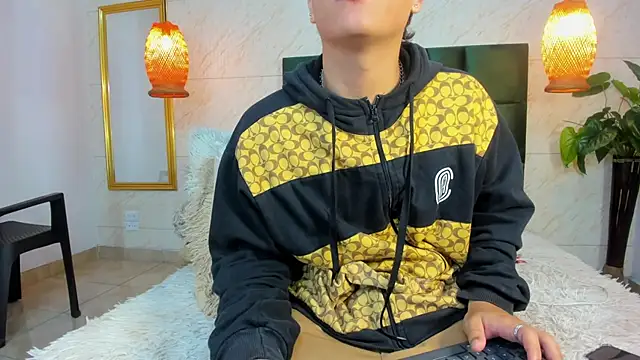 Levy Steve online show from 10/25/25, 03:25