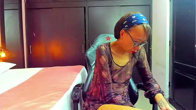 daniela xue online show from 03/15/25, 10:44