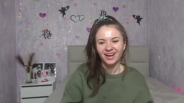 KaraCriegs online show from 02/10/25, 10:30