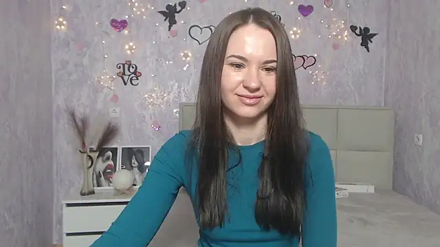 KaraCriegs online show from 03/09/25, 06:21