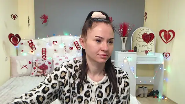 KaraCriegs online show from 02/06/26, 09:07