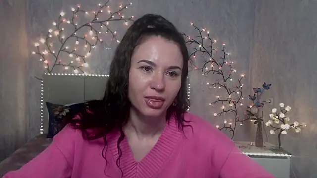 KaraCriegs online show from 04/15/26, 08:20