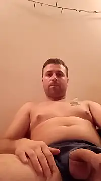 Snapshot of LucianM6 chatting on 01/03/25, 05:53 LucianM6 online show from 01/03/25, 05:53