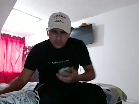 Snapshot of Bamban1419_ chatting on 09/10/25, 03:56 Bamban1419  online show from 09/10/25, 03:56