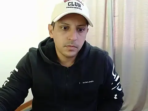 Snapshot of Bamban1419_ chatting on 10/21/25, 01:34 Bamban1419  online show from 10/21/25, 01:34