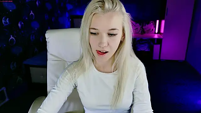 ShhhO O online show from 09/08/25, 04:06