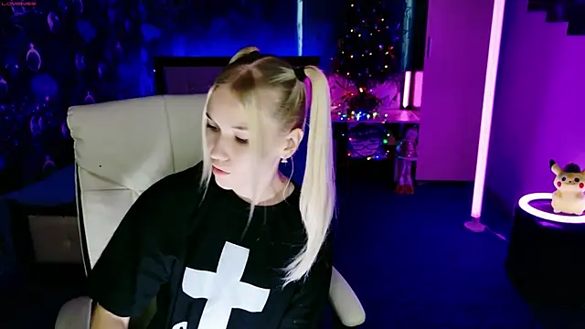 ShhhO O online show from 12/21/25, 09:16