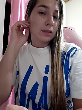 Iris love18 online show from 12/15/25, 12:15