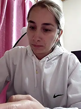 Iris love18 online show from 03/19/26, 02:37