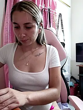 Iris love18 online show from 04/05/26, 03:36