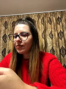 NadiraNoor online show from 10/26/25, 08:15