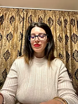 NadiraNoor online show from 04/26/26, 10:29